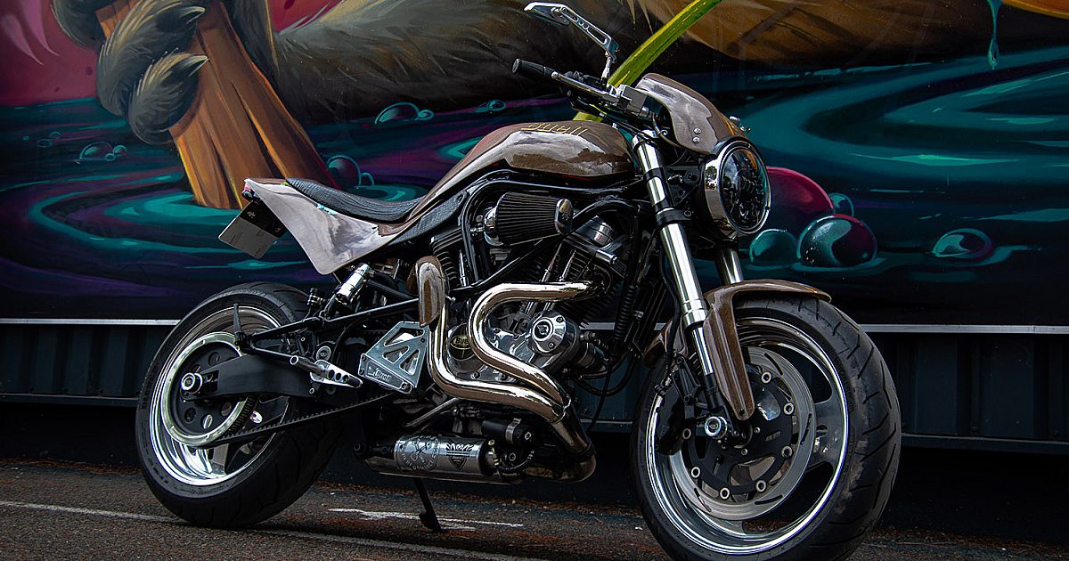 Buell M2 Cyclone S1 Tribute con paneles de carrocería de fibra de lino