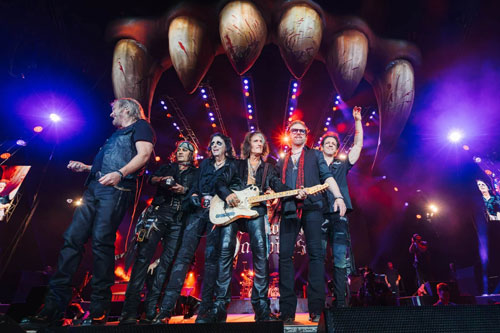 HOLLYWOOD VAMPIRES – IAN PARRY’S CONSORTIUM PROJECT – Joe Stump. - Ilustración 1