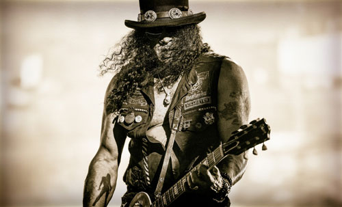 GUNS N’ ROSES – CARNATION – Liantes metaleros. - Ilustración 1