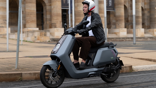NIU renueva sus scooters eléctricos para conquistar la ciudad: más tecnología, hasta 130 km de autonomía, y desde 1.999 € - Ilustración 2