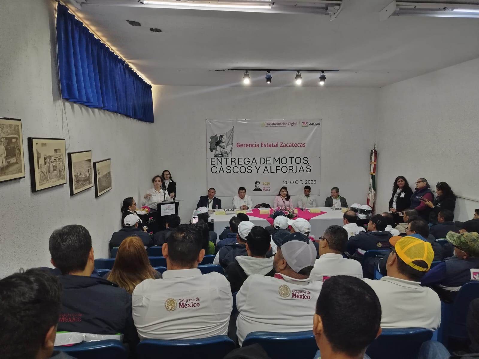 Entregan motos, cascos y alforjas a carteros zacatecanos - Ilustración 1